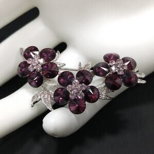 Vintage Purple Rivoli Rhinestone Brooch, Lavender Rhinestone Center, 2 Inches